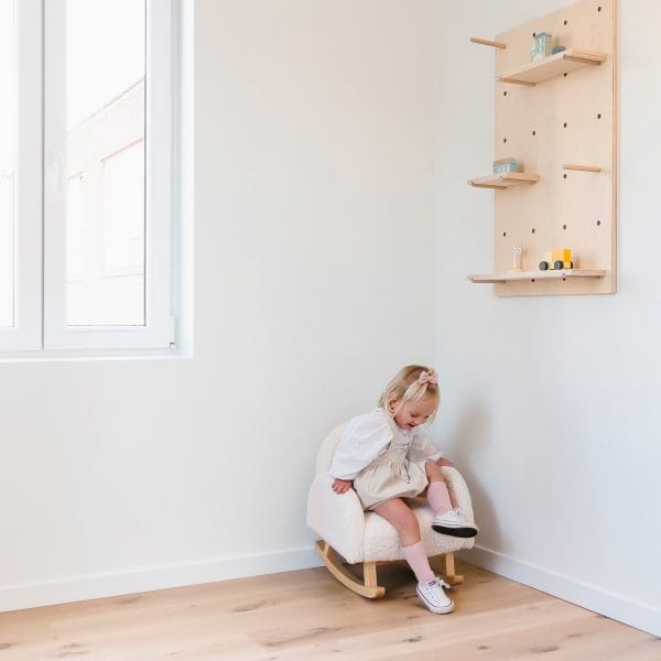 Fauteuil à bascule pour enfant Teddy ecru - Childhome – Image 9